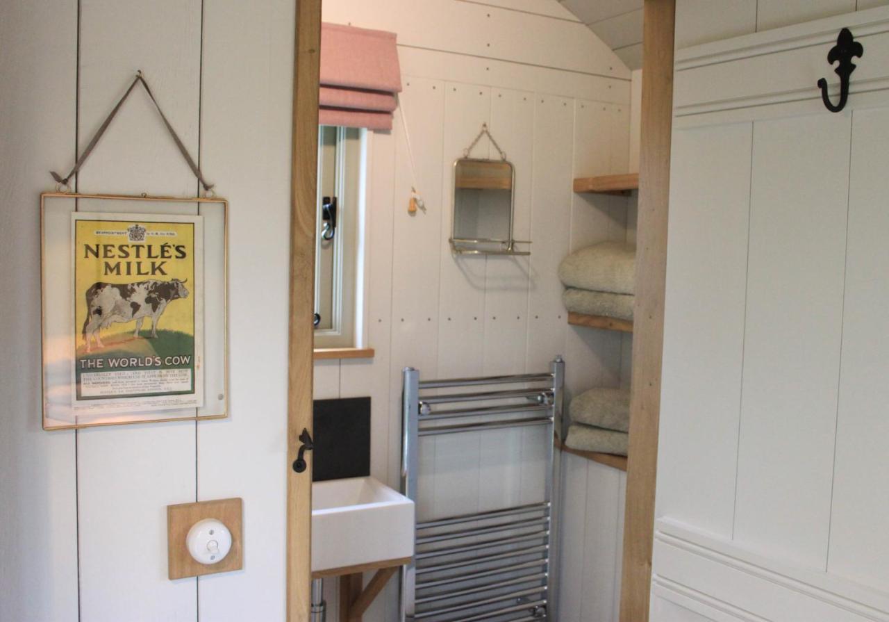 Villa The Parlour, For Alton Towers & The Peak District Uttoxeter Exterior foto