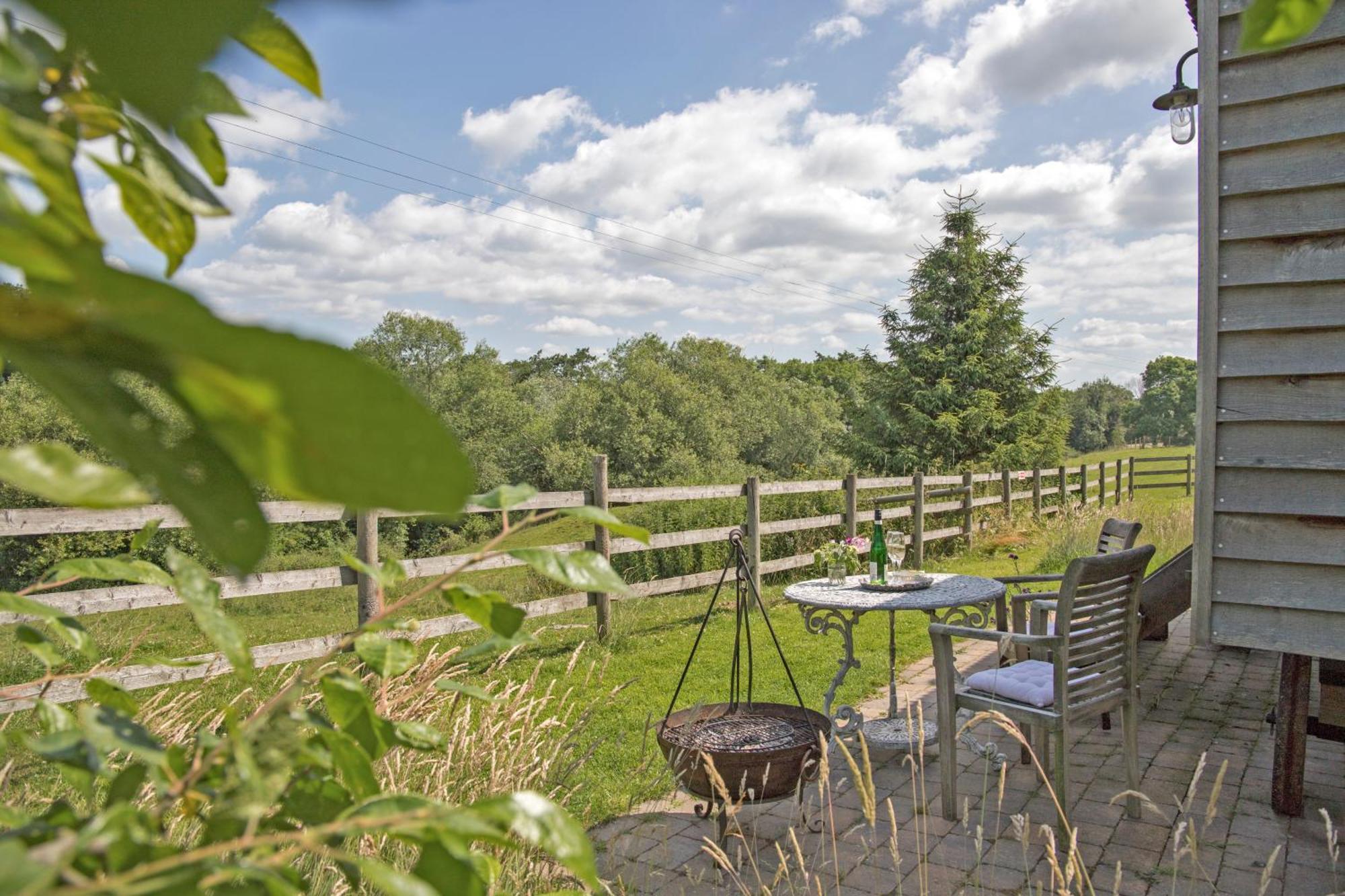 Villa The Parlour, For Alton Towers & The Peak District Uttoxeter Exterior foto